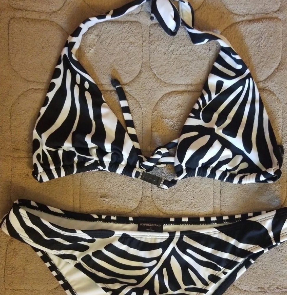 EXPRESS 2 PIECE SWIMWEAR